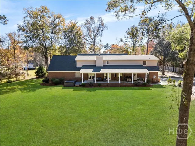 $989,000 | 472 Laurel Circle South, Bloomingdale, GA 31302