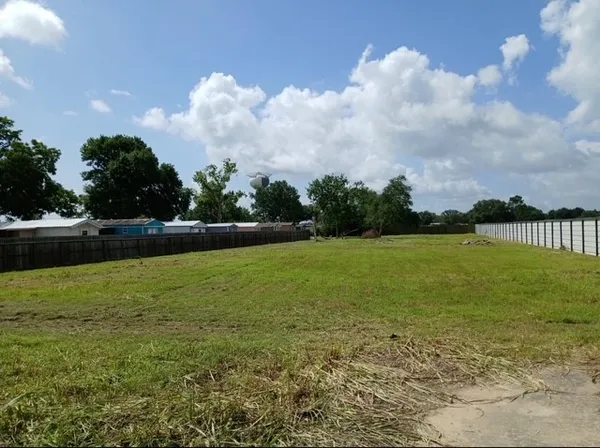 $180,000 | 0 Verhalen Road, Alvin, TX 77511