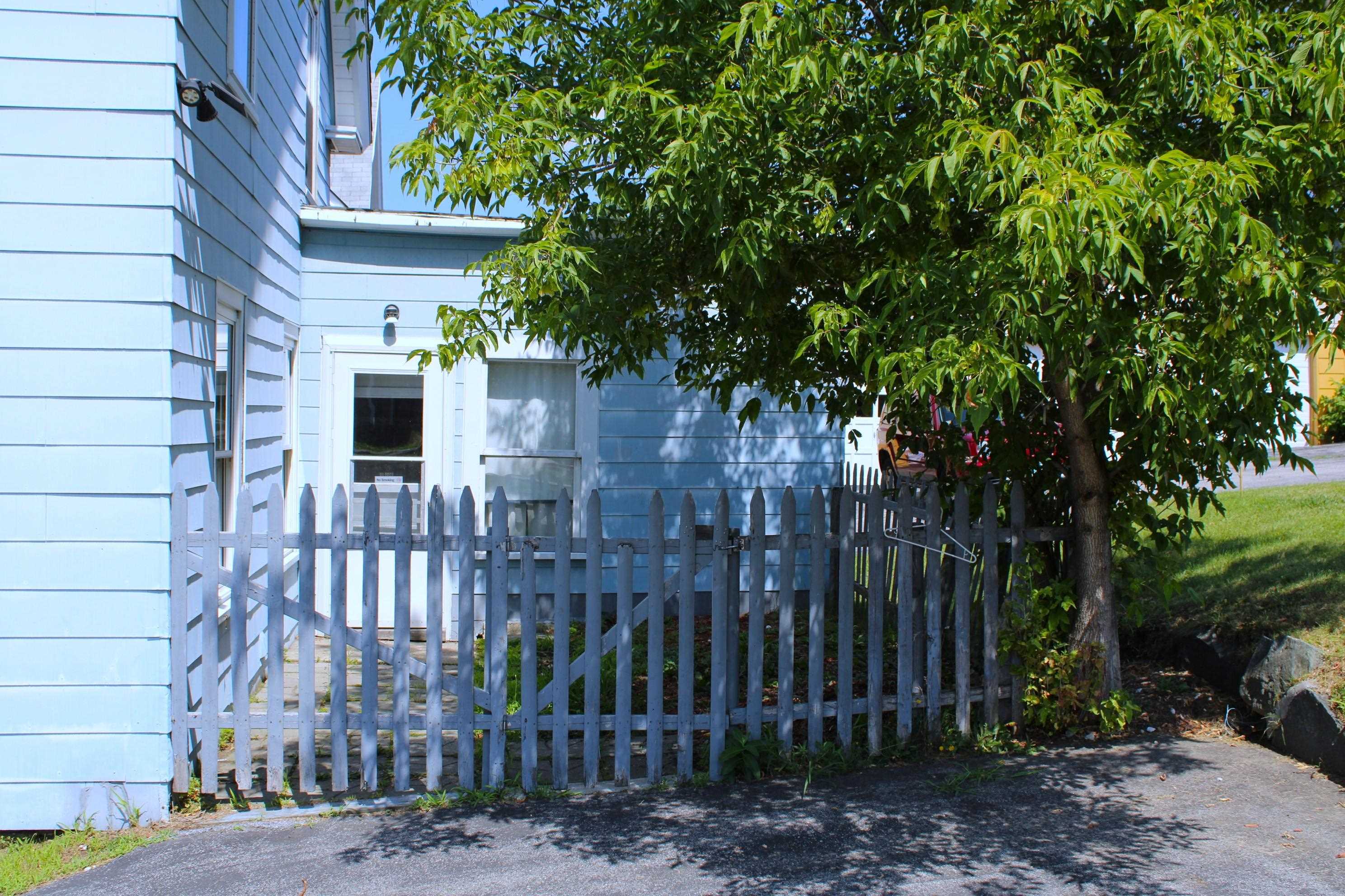 606 Rockingham Street Berlin, NH 03570 - Photo 4 of 20