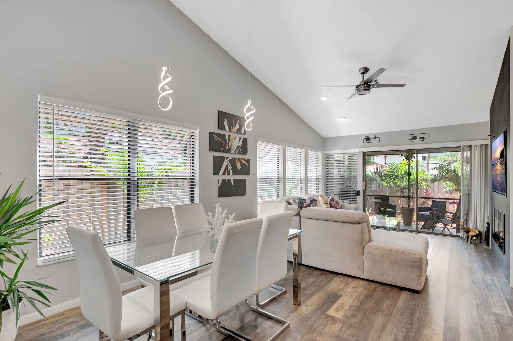 21687 Cromwell Circle Boca Raton, FL 33486 - Photo 12 of 52 Vaulted Ceiling in Great Room