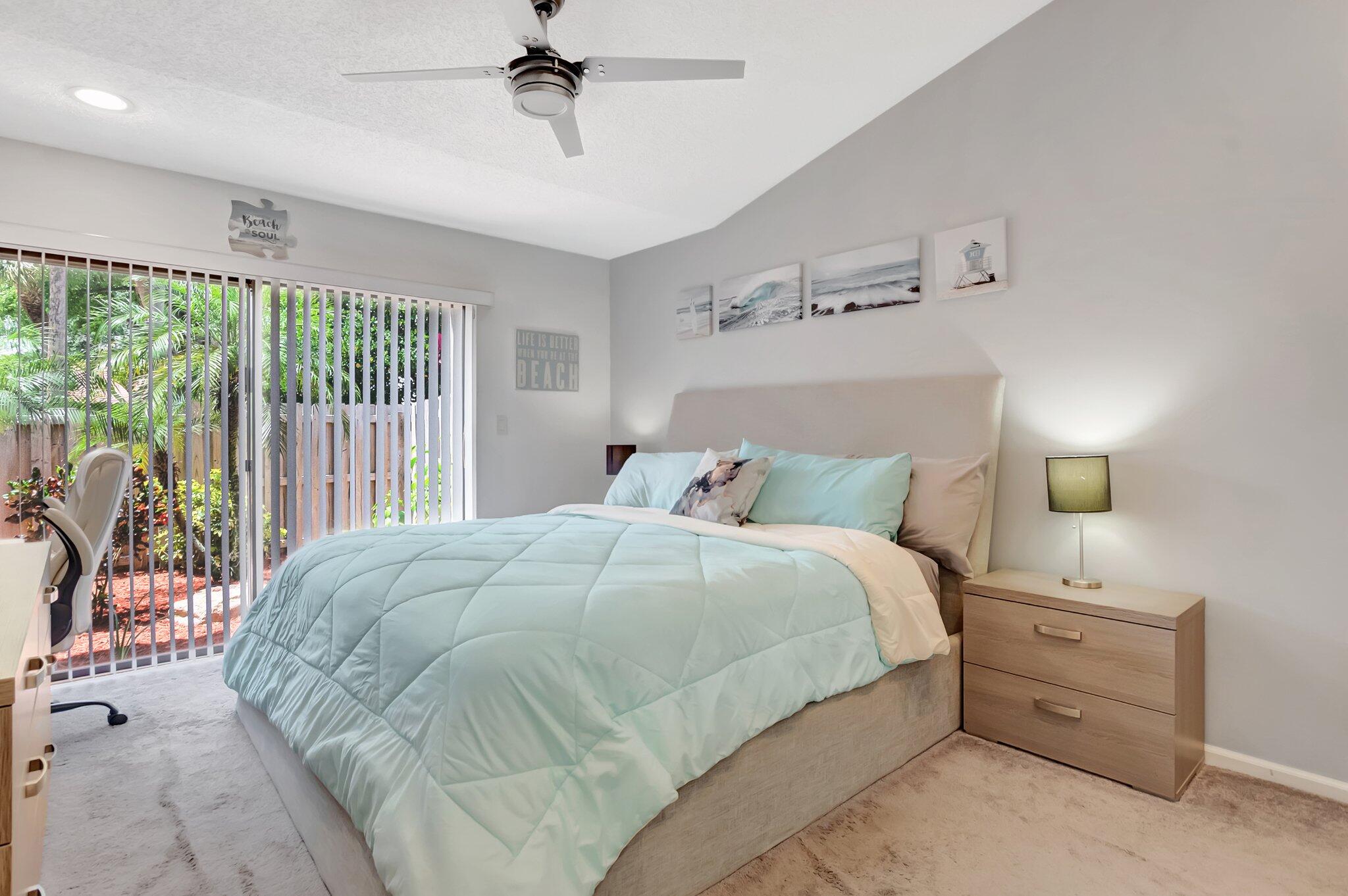 21687 Cromwell Circle Boca Raton, FL 33486 - Photo 18 of 52 Primary Bedroom w/ King Size Bed