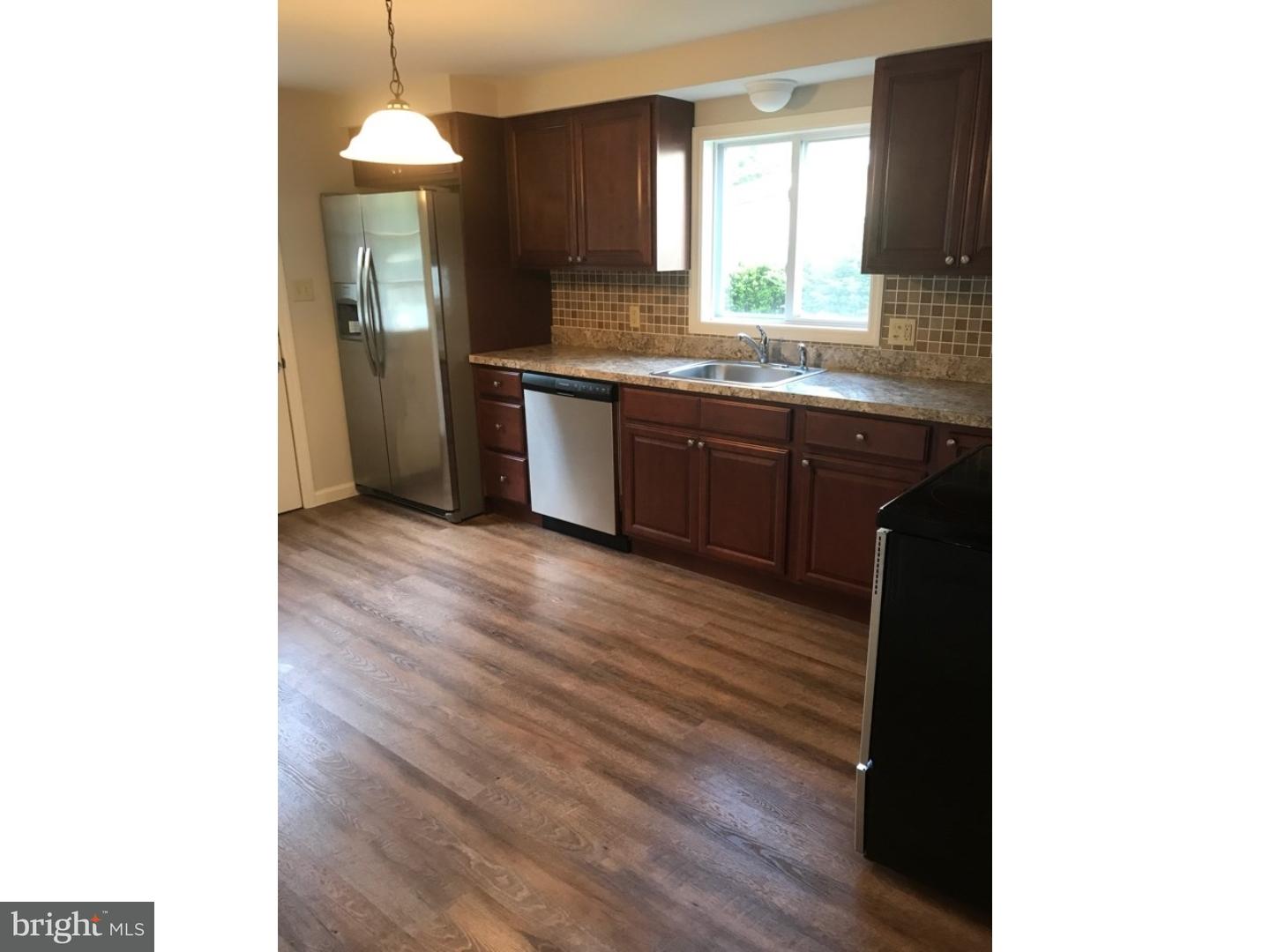 12 Nottingham Road Pennsville, NJ 08070 - Photo 3 of 6