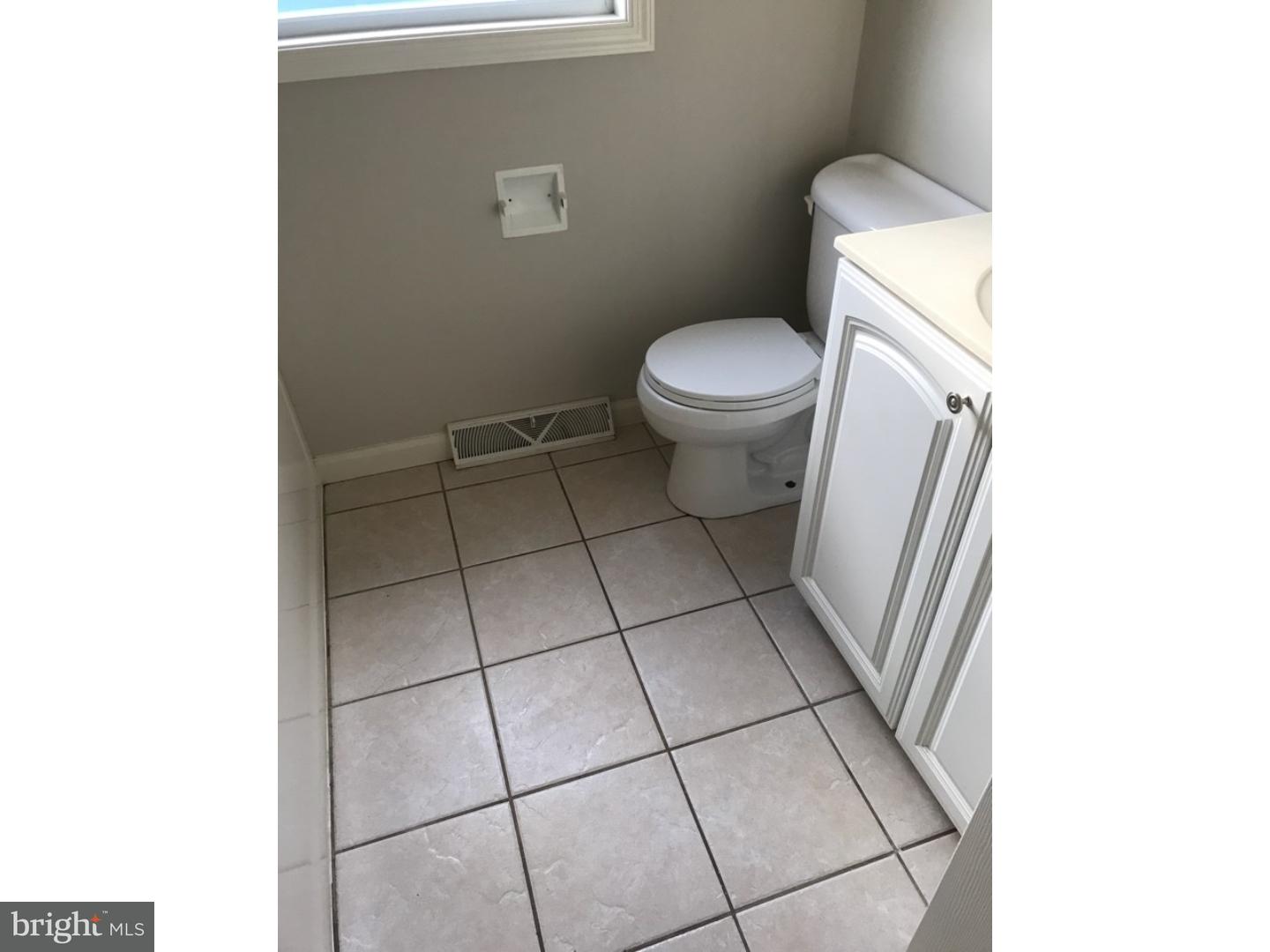 12 Nottingham Road Pennsville, NJ 08070 - Photo 5 of 6