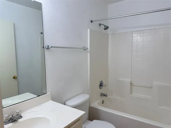 $1,900 | 4305 Hayes, Denton, TX 76207