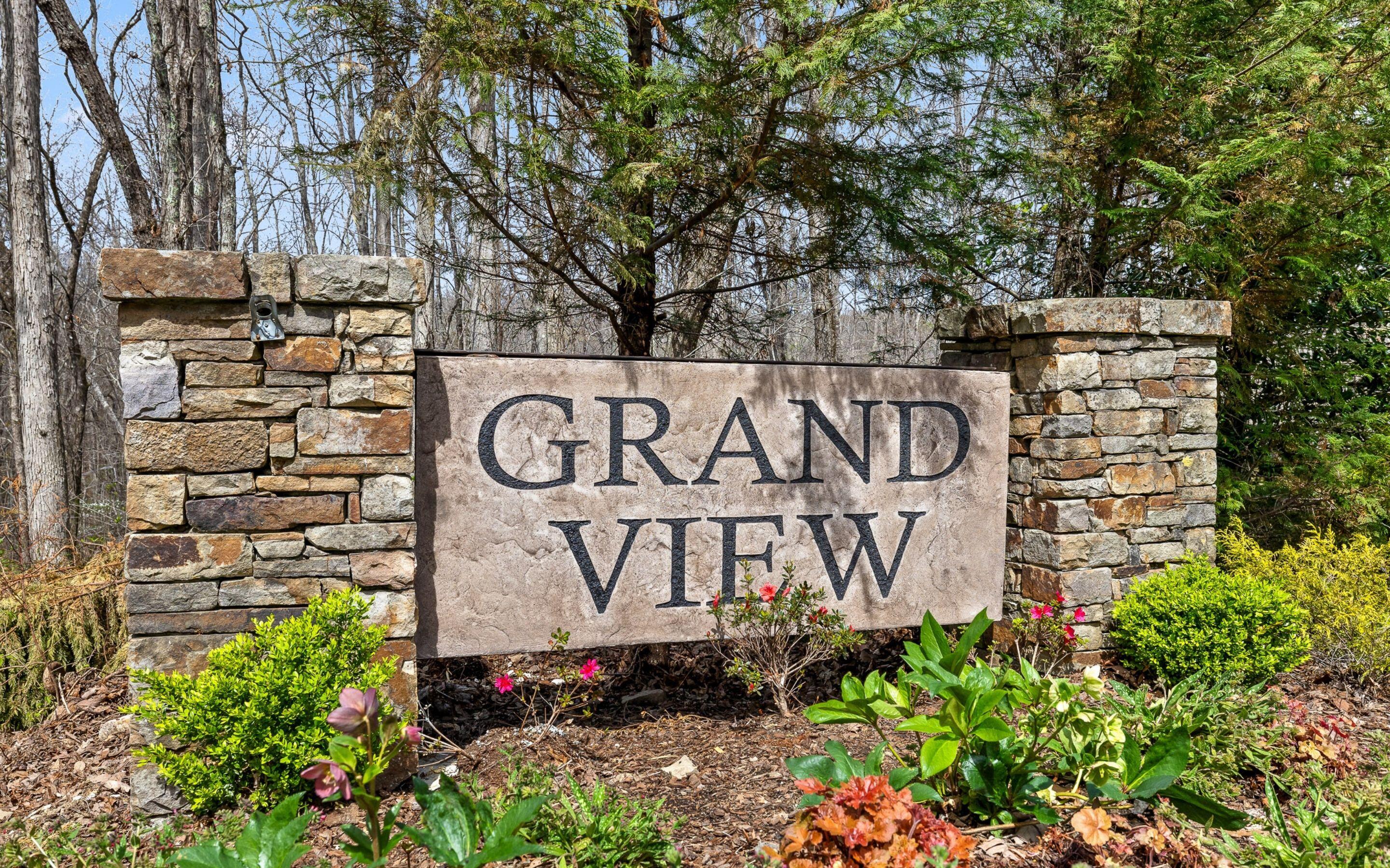 240 Horseshoe Road Signal Mountain, TN 37377 - Photo 2 of 56 240 Horseshoe Bend Road E