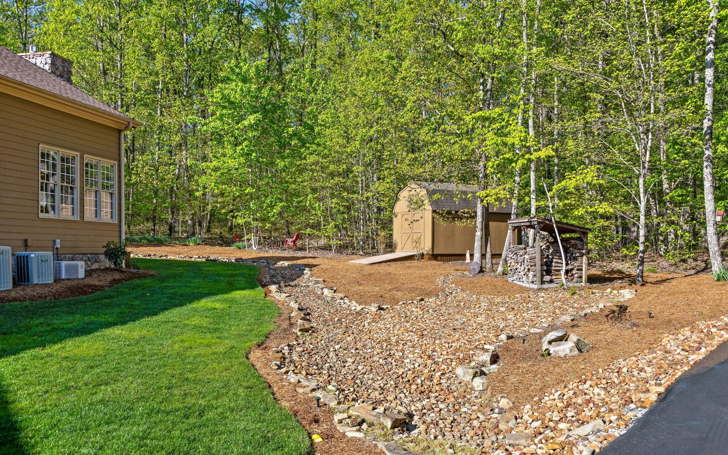 240 Horseshoe Road Signal Mountain, TN 37377 - Photo 33 of 56 240 Horseshoe Bend Road E