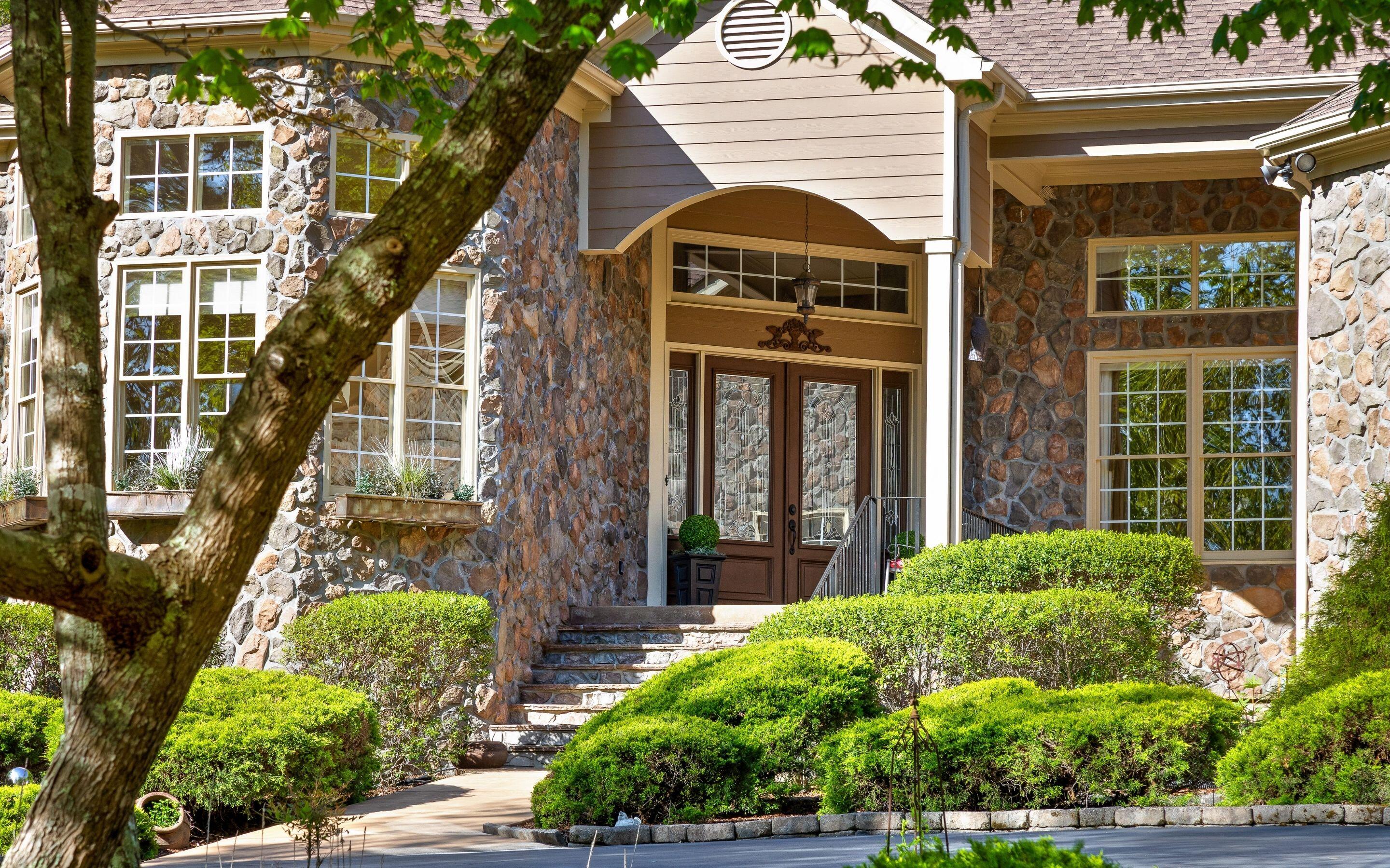 240 Horseshoe Road Signal Mountain, TN 37377 - Photo 4 of 56 240 Horseshoe Bend Road E