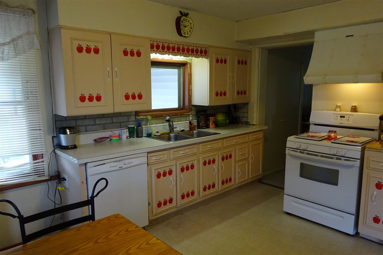 330 Jefferson Street Rochester, IN 46975 - Photo 10 of 30