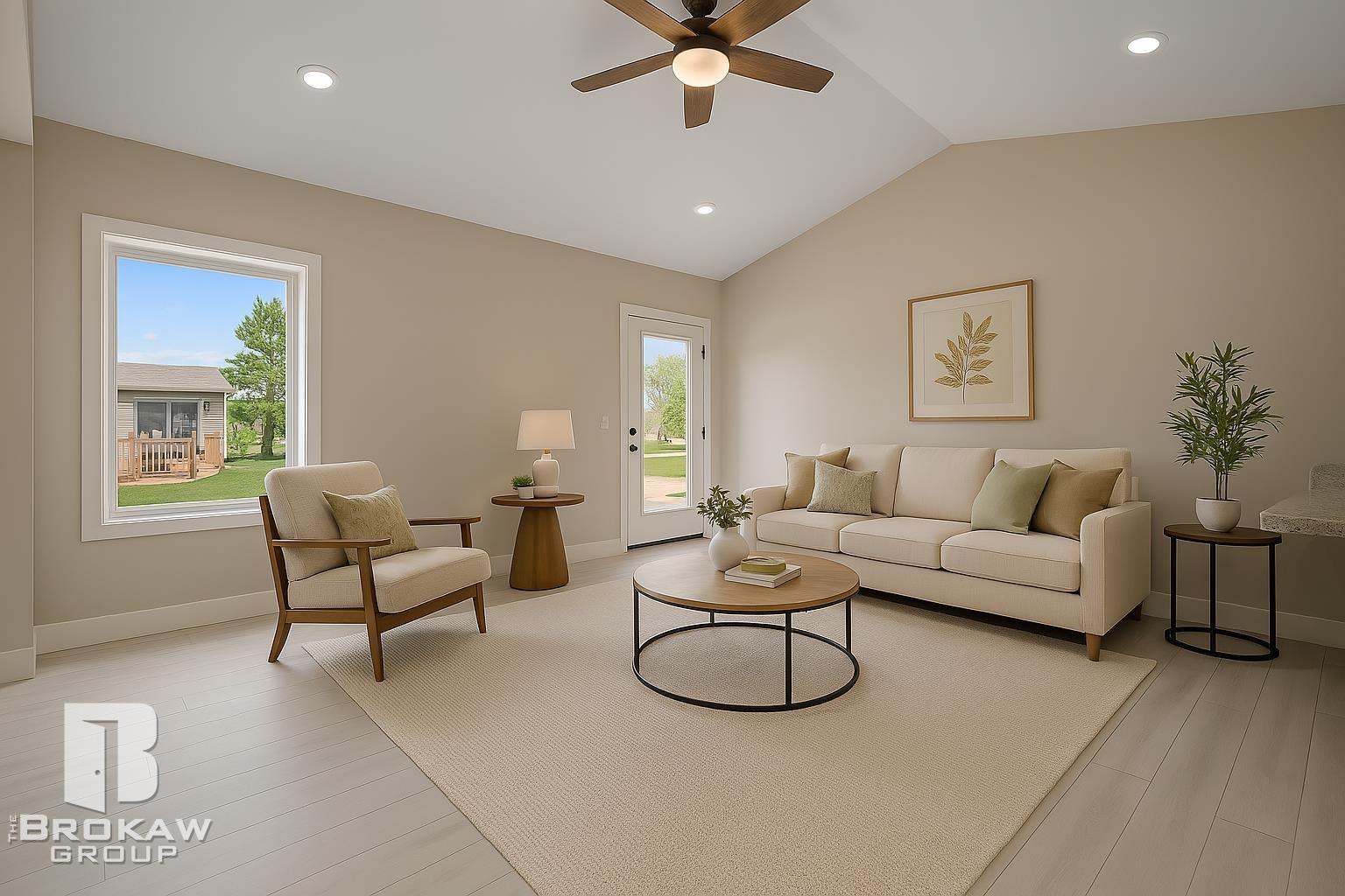3367 Meadow Ridge Court Davison, MI 48423 - Photo 4 of 37 50172092-b6f40df5-4c42-4b61-a573-ef4a8d68c343.JPG