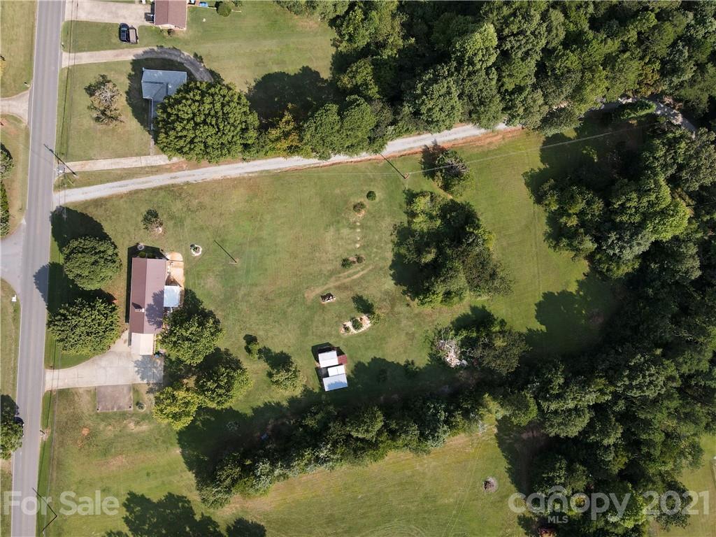 2750 Spencer Road Northeast Conover, NC 28613 - Photo 2 of 43 Gallery Image 2