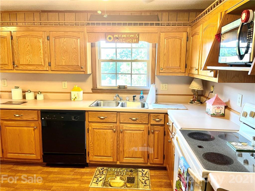 2750 Spencer Road Northeast Conover, NC 28613 - Photo 15 of 43 Gallery Image 15