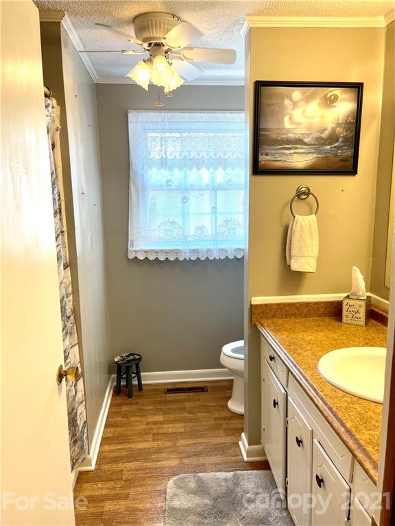 2750 Spencer Road Northeast Conover, NC 28613 - Photo 27 of 43 Gallery Image 27