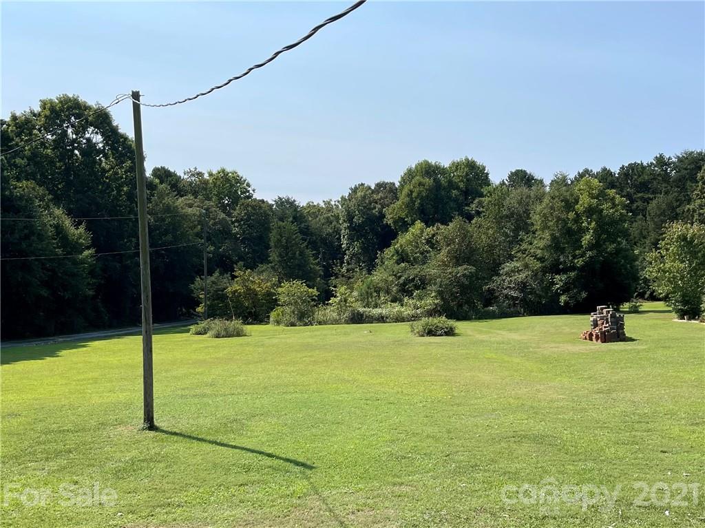 2750 Spencer Road Northeast Conover, NC 28613 - Photo 31 of 43 Gallery Image 31