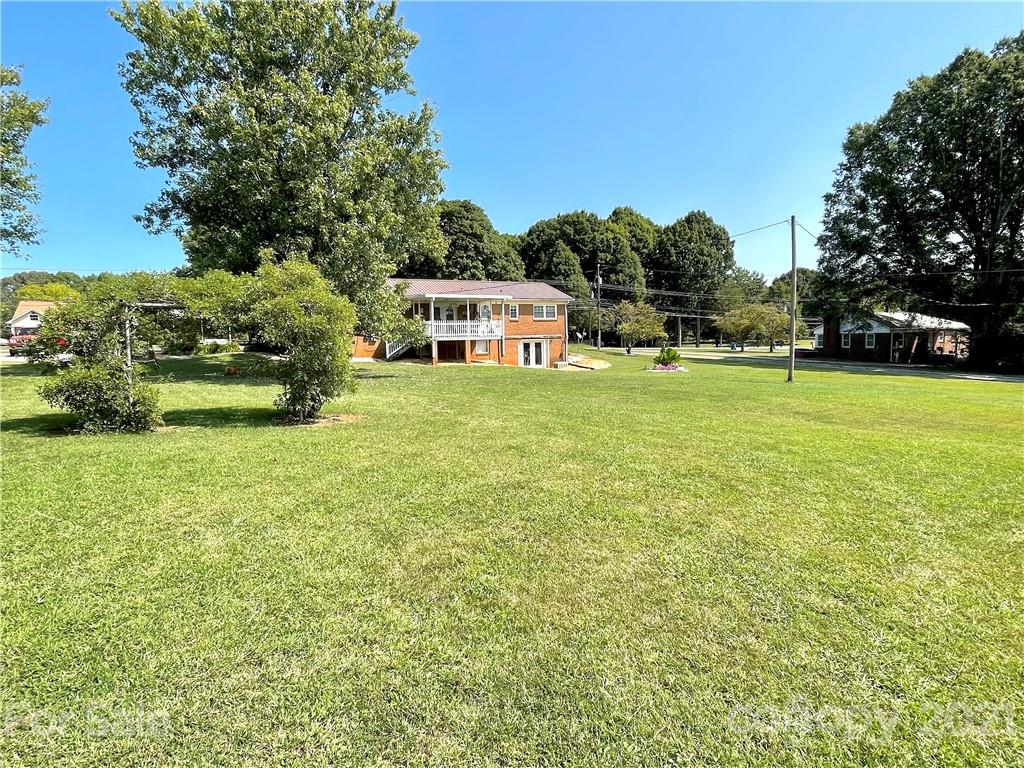 2750 Spencer Road Northeast Conover, NC 28613 - Photo 8 of 43 Gallery Image 8