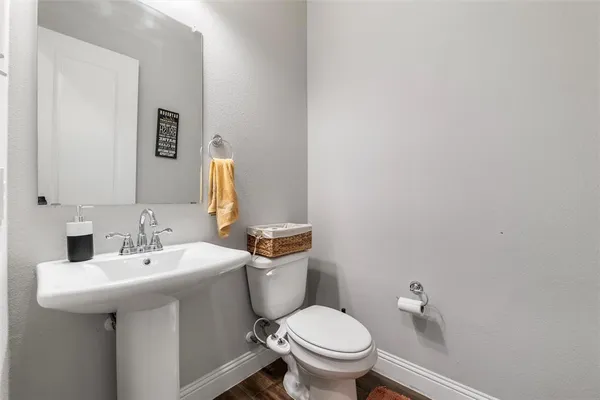 $2,799 | 620 Hutchinson Lane, Lewisville, TX 75077