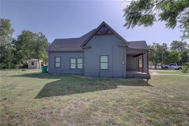 $265,000 | 153 Norway Street, Walnut Springs, TX 76690