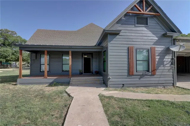 $265,000 | 153 Norway Street, Walnut Springs, TX 76690