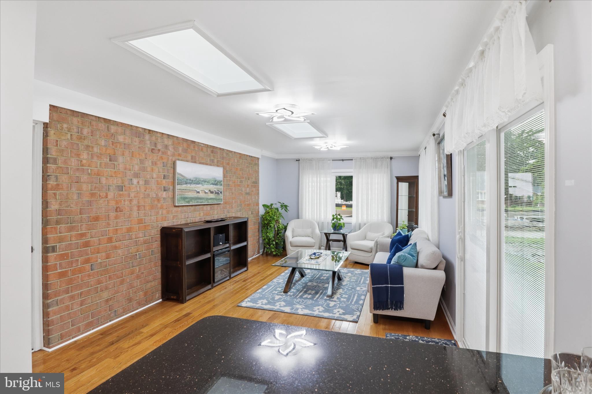 6809 Rolling Road Springfield, VA 22152 - Photo 13 of 50