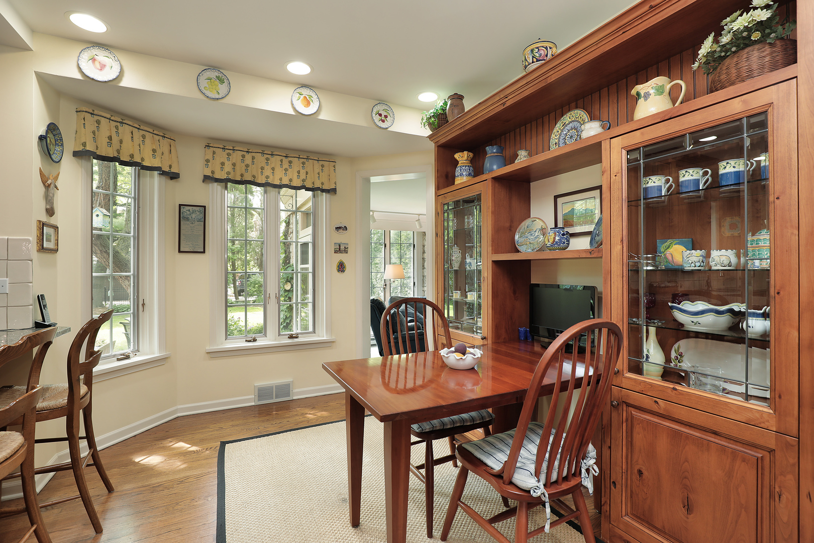 478 Sunset Road Winnetka, IL 60093 - Photo 8 of 25