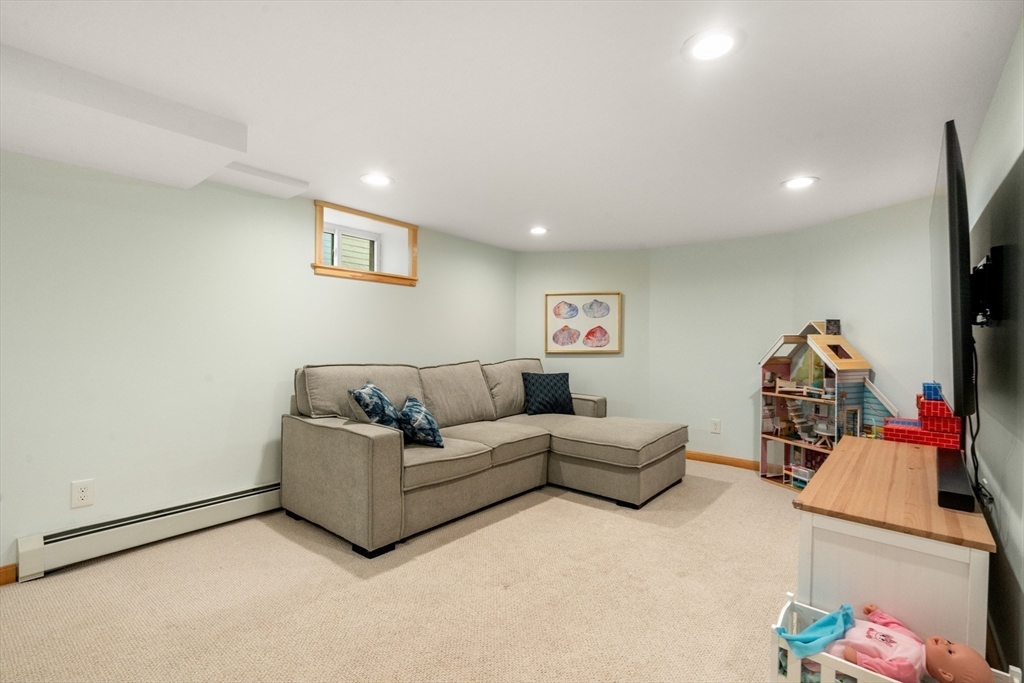 9 Range Road Nahant, MA 01908 - Photo 26 of 42 Gallery Image 26