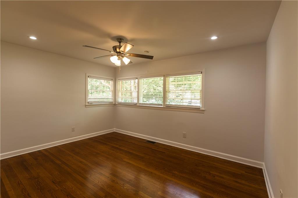1392 Lively Ridge Road Northeast Atlanta, GA 30329 - Photo 10 of 41