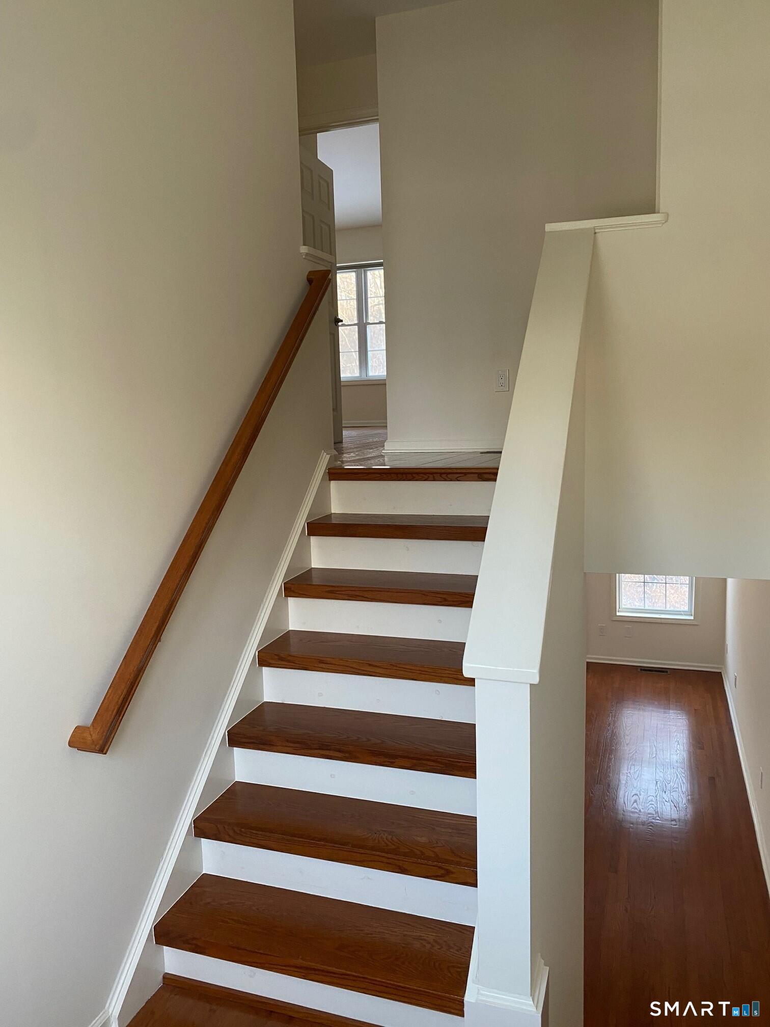 403 Larson Drive, Unit 403 Danbury, CT 06810 - Photo 23 of 34 a view of entryway