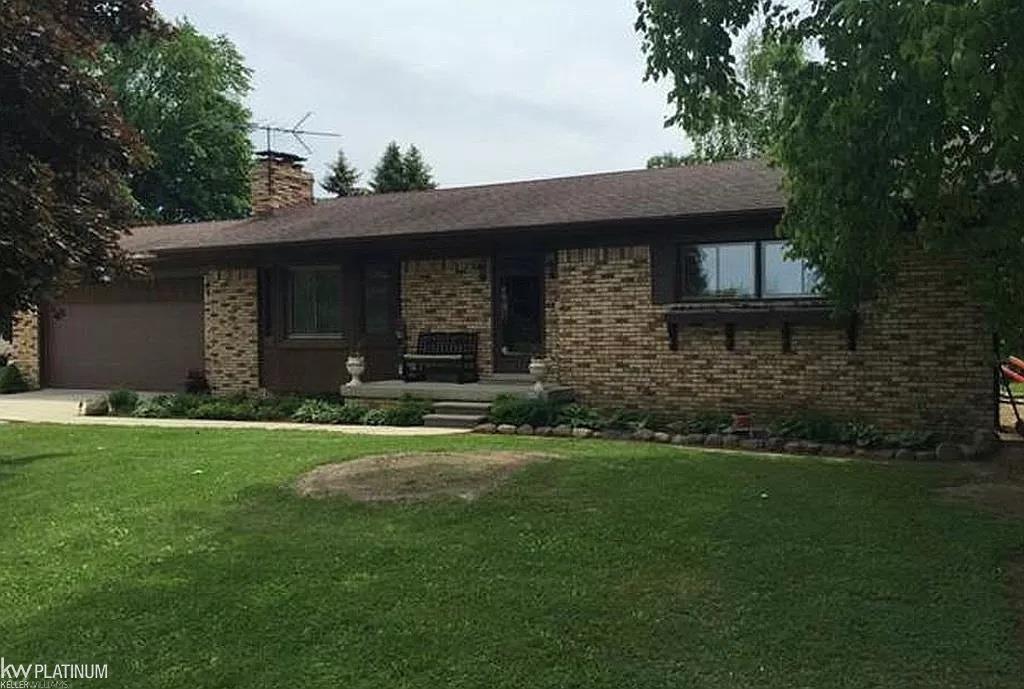 9757 Rynn Road Avoca, MI 48006 - Photo 2 of 66
