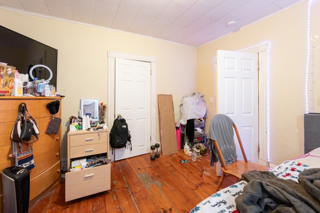 94 D Street Lowell, MA 01851 - Photo 13 of 31