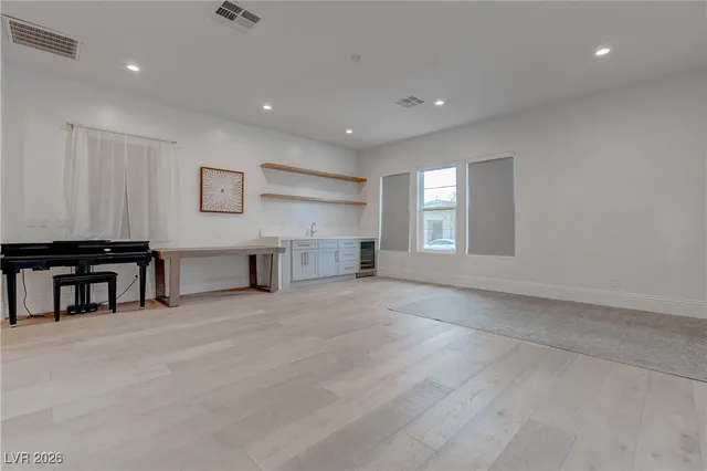 $12,000 | 756 Bruce Moorland Street, Las Vegas, NV 89138