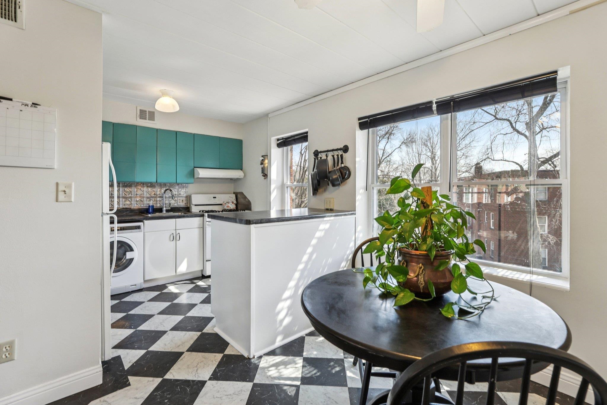 35 Sherman Terrace, Unit 3 Madison, WI 53704 - Photo 6 of 20