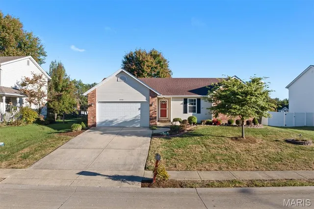 $325,000 | 326 Dewitt Court, O'Fallon, IL 62269