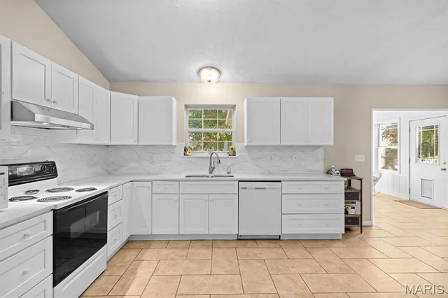 $325,000 | 326 Dewitt Court, O'Fallon, IL 62269