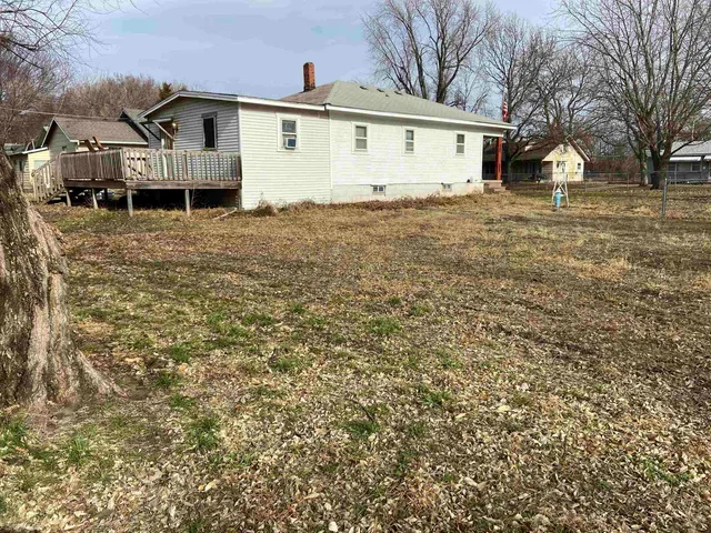 $69,000 | 1423 South C Street, Arkansas City, KS 67005