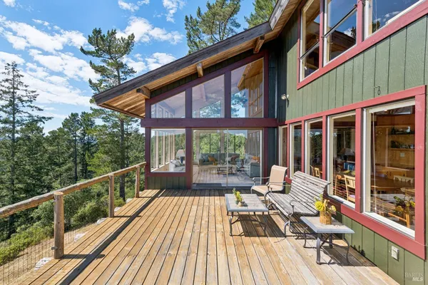 $1,990,000 | 40 El Mirador Drive, Nicasio, CA 94946