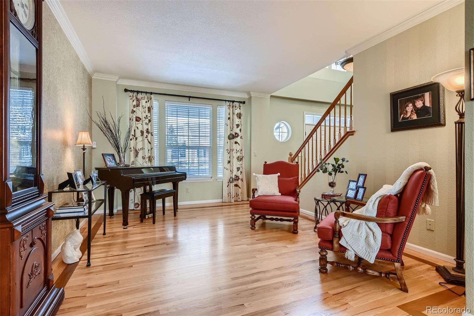 9862 Silver Maple Road Highlands Ranch, CO 80129 - Photo 4 of 28 Gallery Image 4