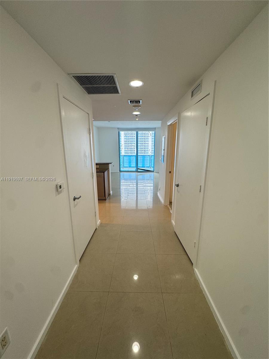 1050 Brickell Avenue, Unit 3106 Miami, FL 33131 - Photo 7 of 20