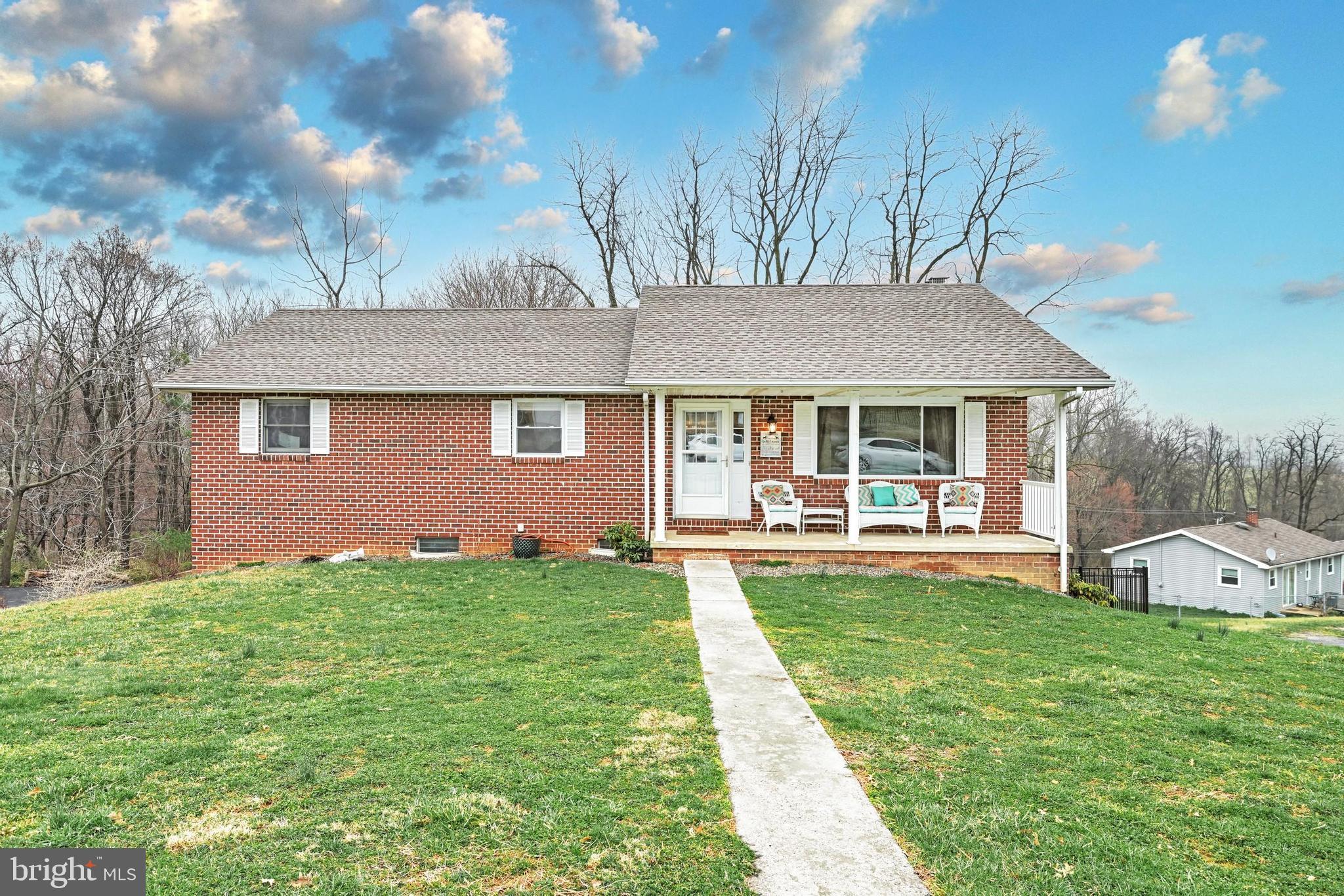 1205 Homewood Road York, PA 17402 - Photo 1 of 33 Gallery Image 1