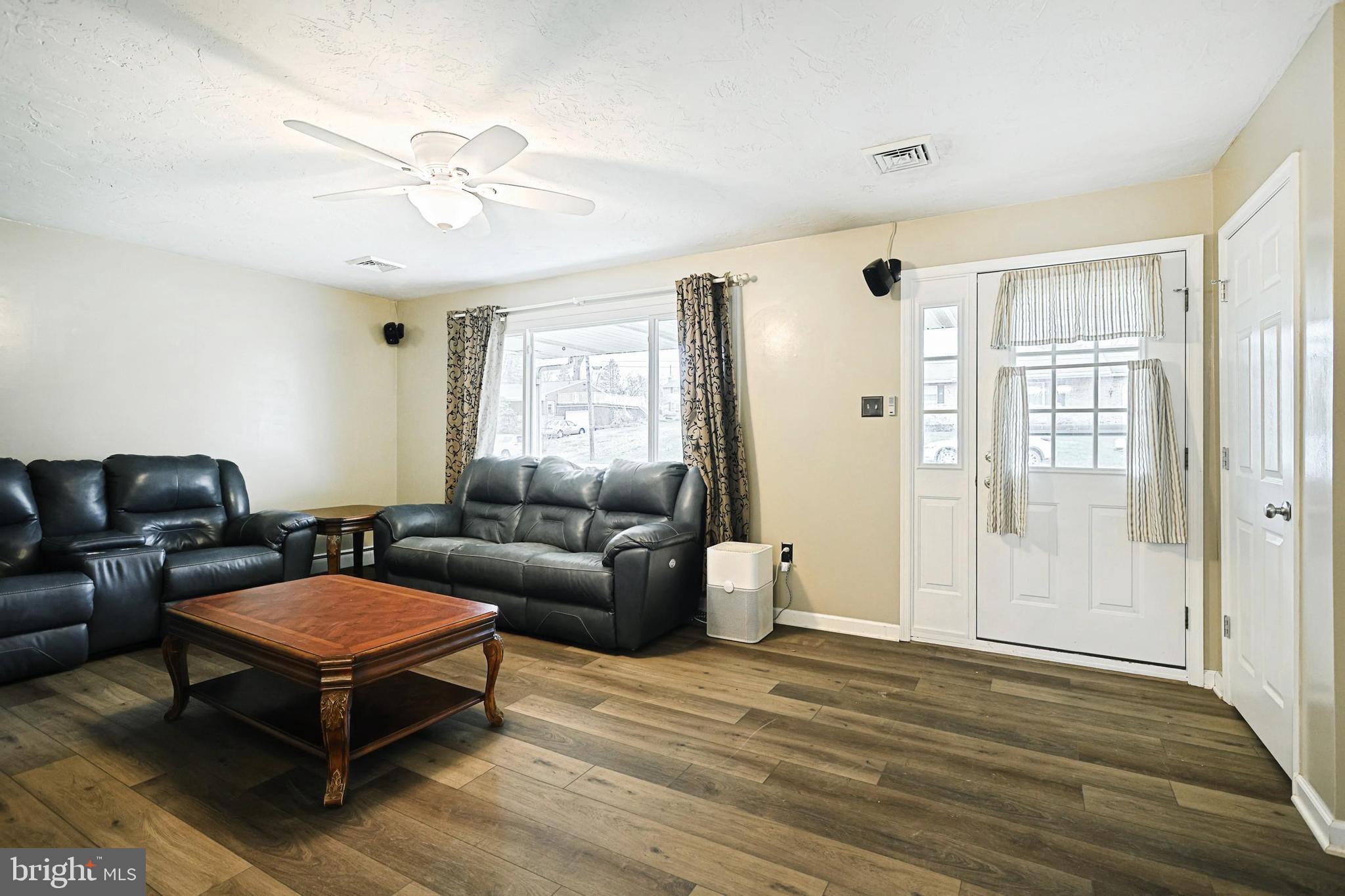 1205 Homewood Road York, PA 17402 - Photo 11 of 33 Gallery Image 11