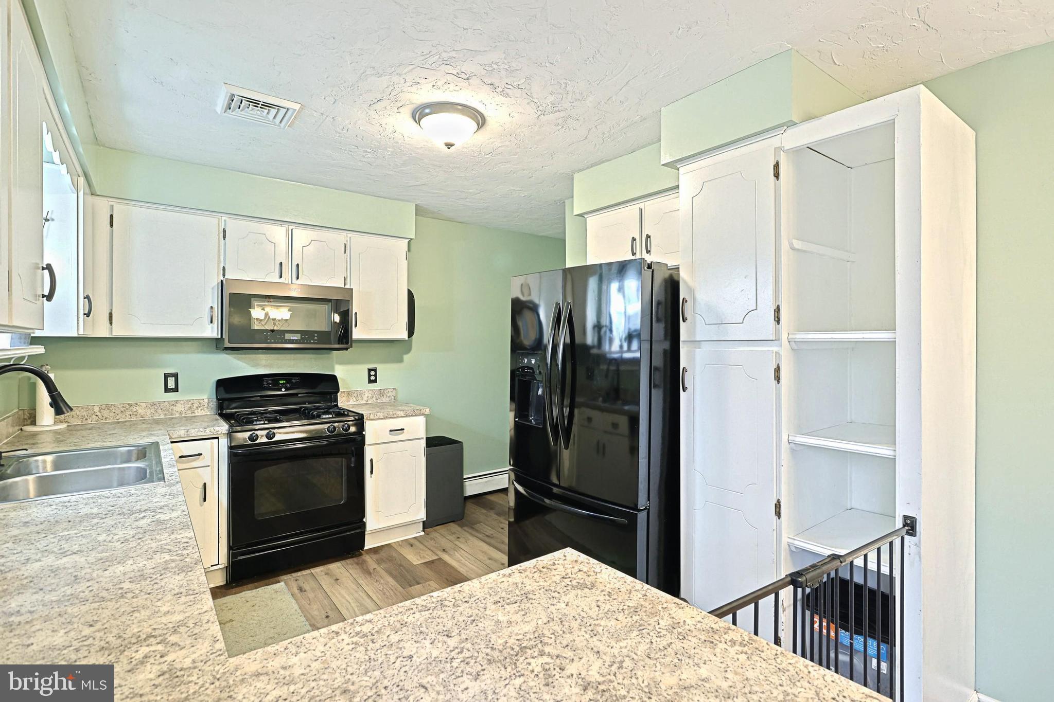 1205 Homewood Road York, PA 17402 - Photo 17 of 33 Gallery Image 17