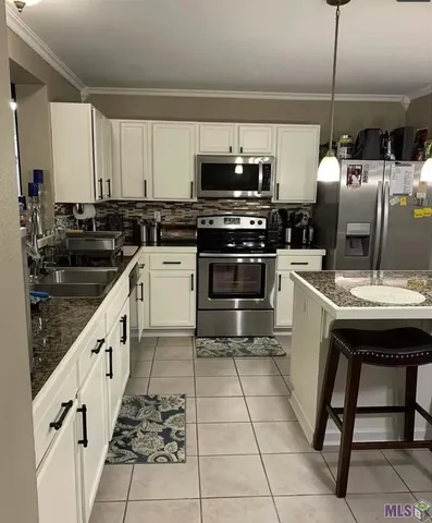 $2,000 | 532 Glenway Drive, Baton Rouge, LA 70815