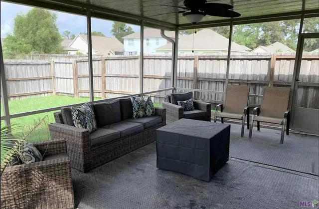 $2,000 | 532 Glenway Drive, Baton Rouge, LA 70815