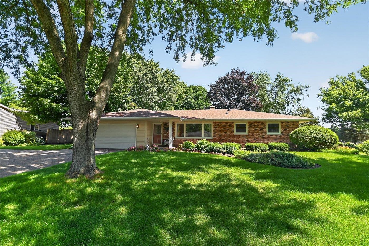 3742 Elna Road Madison, WI 53718 - Photo 1 of 72