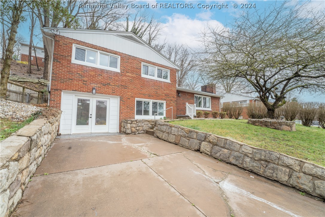1128 Emerald Road Charleston, WV 25314 - Photo 1 of 21 Gallery Image 1