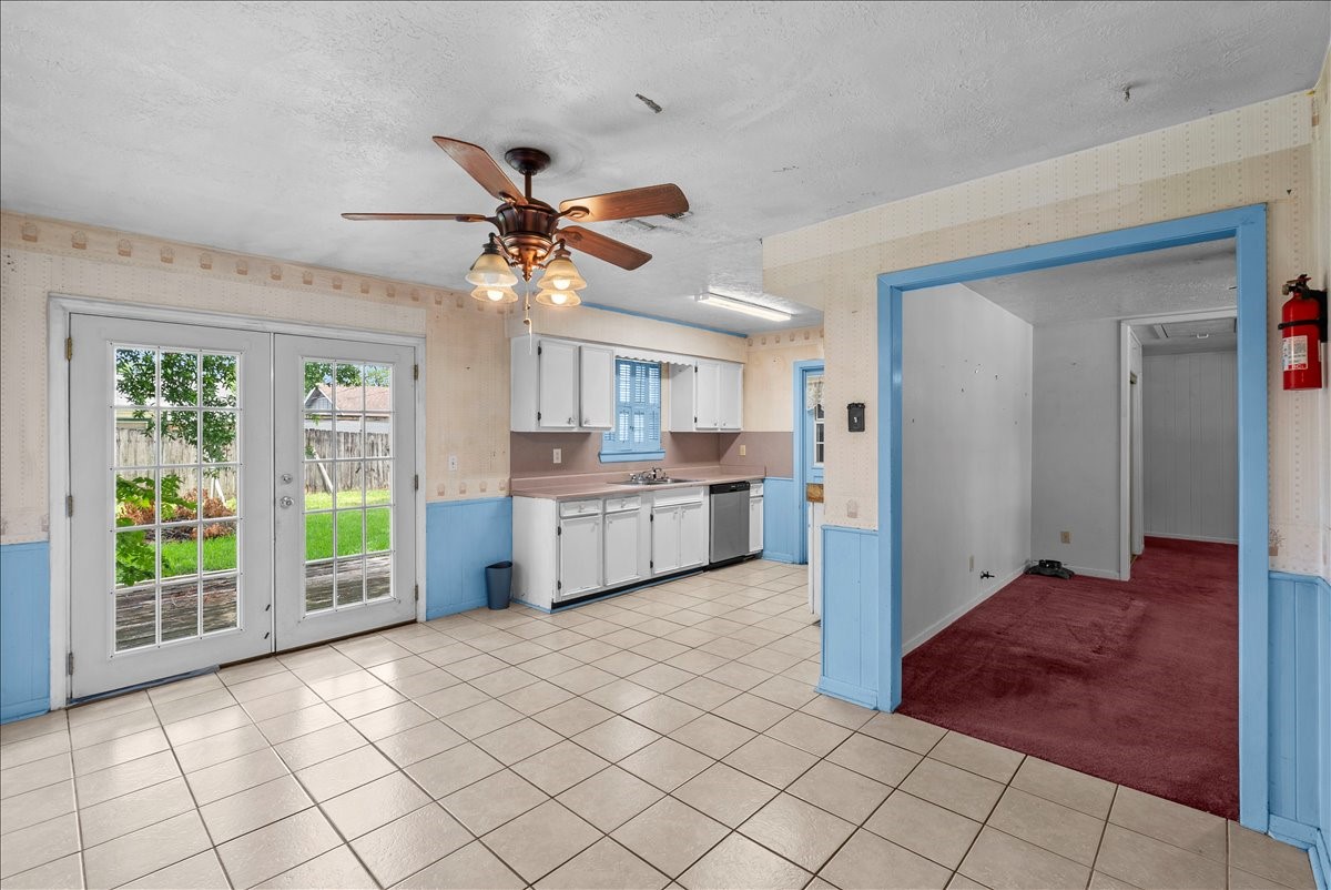 811 Shadowglen Street Channelview, TX 77530 - Photo 11 of 26