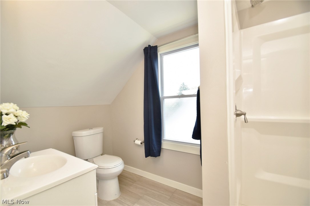4198 Okalona Road Cleveland, OH 44121 - Photo 27 of 40