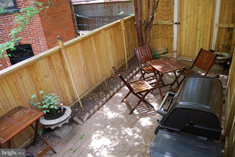 1702 Q Street Northwest, Unit 2 Washington, DC 20009 - Photo 14 of 16 Exterior (General)