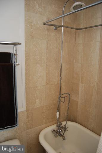 1702 Q Street Northwest, Unit 2 Washington, DC 20009 - Photo 16 of 16 Bath