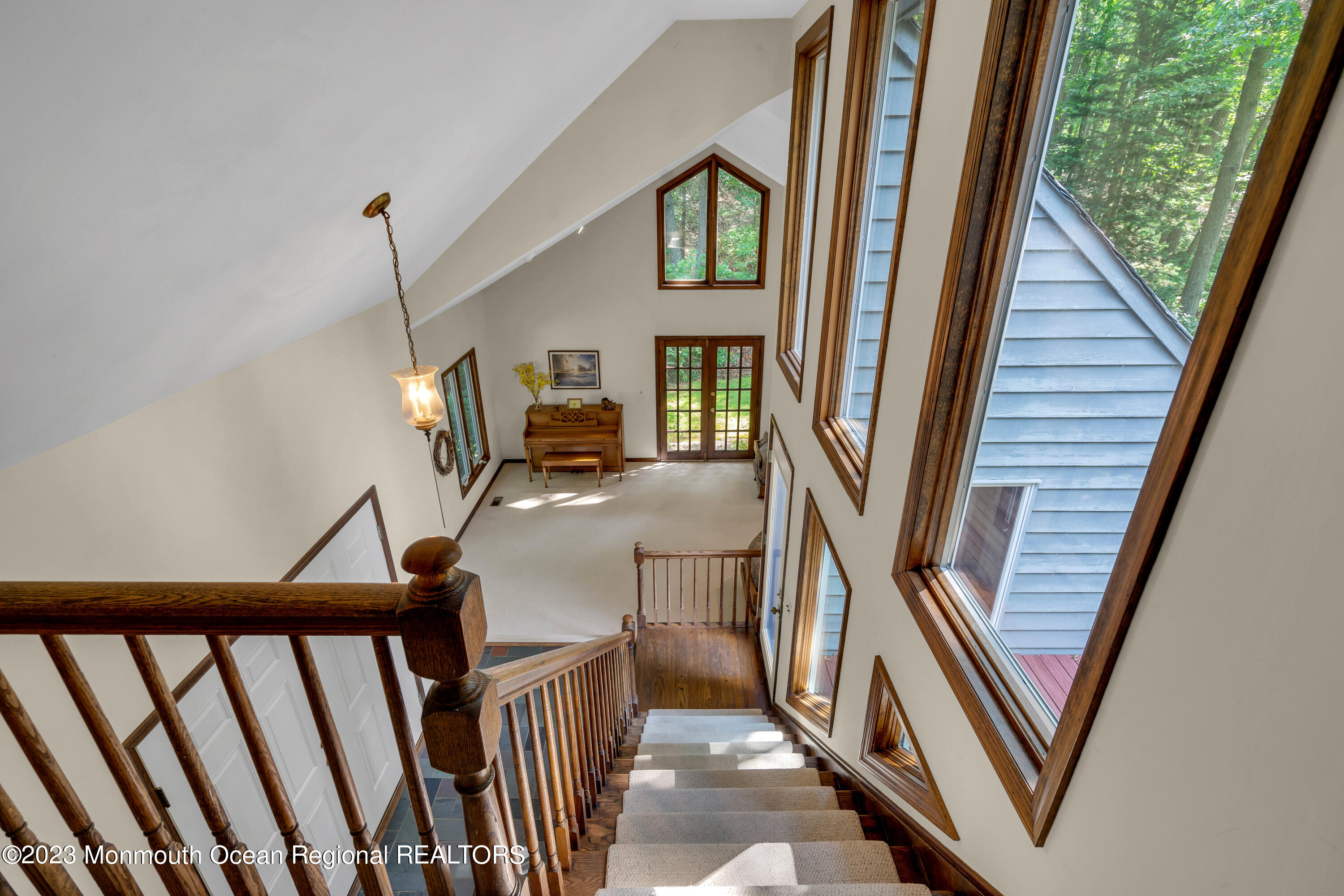 356 Millstone Road Millstone Township, NJ 08510 - Photo 19 of 75 Grand Entry Foyer