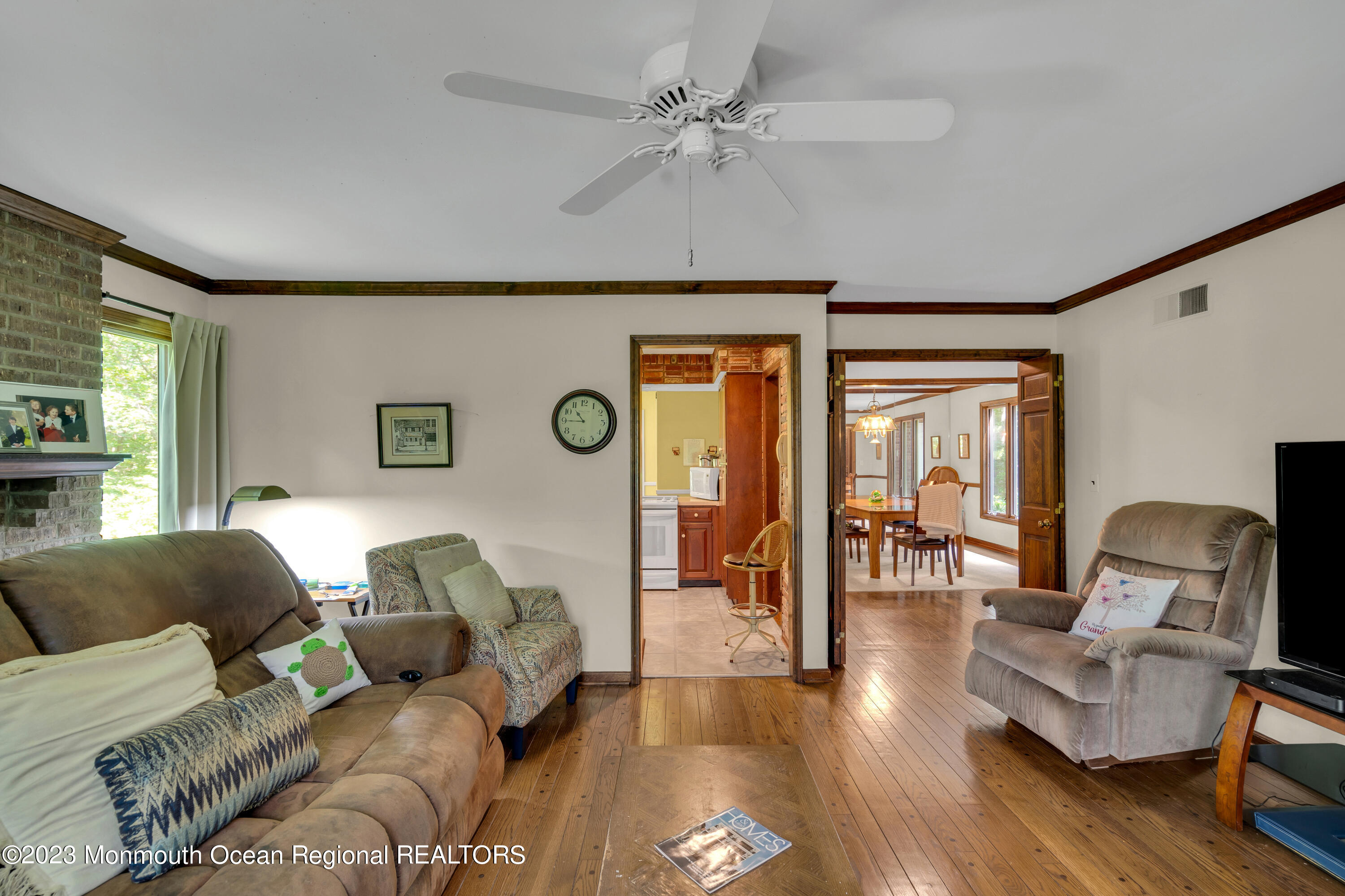 356 Millstone Road Millstone Township, NJ 08510 - Photo 28 of 75 Family Room