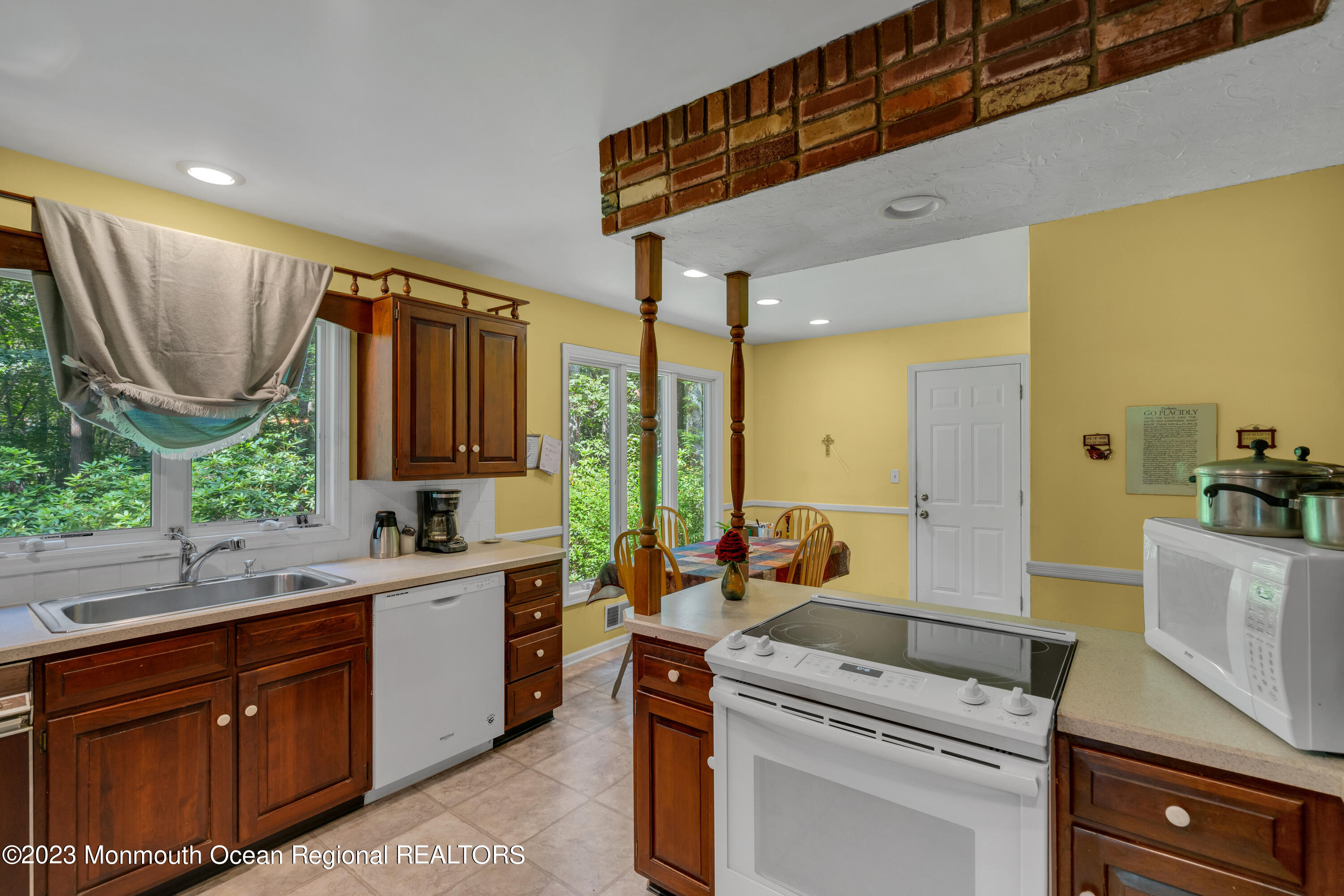 356 Millstone Road Millstone Township, NJ 08510 - Photo 29 of 75 Eat In Kitchen
